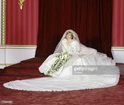 Diana Princess Of Wales At Her Home In Kensington Palace On February Princess Diana Wedding Dress Princess Diana Wedding Diana Wedding