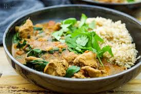 Direkt Zum Rezept Auf Dieses Rezept Eines Huhnchen Curry Kam Ich Durch Das Traditionelle Indische Butter Huhnchen Man Ko Rezepte Garam Masala Fleisch Gerichte