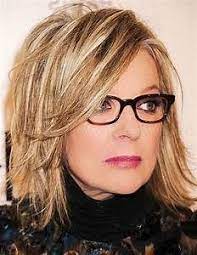 Hair Color Ideas For A 50 Year Old Best Hair Colors For Medium Length Hair Styles Hairstyles For Thin Hair Medium Hair Styles