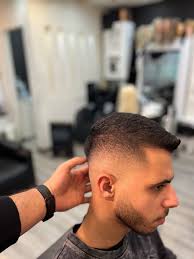 آرایشگاه مردانه شهرک شهید باقری