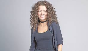 Modaya en uygun kadın kıyafetleri için hemen tıklayın! Seray Kaya Kimdir Kadin Dizisi Sirin Karakteri Seray Kaya Kac Yasinda Medya Haberleri