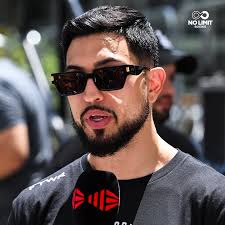 Shakur Stevenson cree que Mendoza vencerá a Tszyu