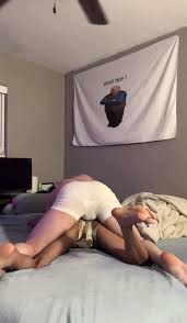 Two bros wrestling, blowjob happens - ThisVid.com