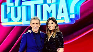(ezio greggio filosofeggia.) « sarà vero? Ezio Greggio La Vita Con La Fidanzata 27enne Cosa Dice Il Padre Di Romina
