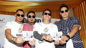Chord Gitar Lagu Manusia Bodoh Ada Band Dahulu Terasa Indah Tribun Lombok Mencoba bertahan sekuat hati layaknya karang yang dihempas sang ombak jalani hidup dalam buai belaka serahkan cinta tulus di. chord gitar lagu manusia bodoh ada