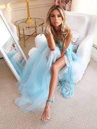 We join stylist and designer erica pelosini at her beverly hills home. 4fxqsk4u58qixm