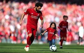 June 20, 2021, 05:05:23 pm » quote from: Salah Celebrates Golden Boot With Wife Daughter Video Sada El Balad