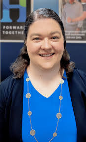 Anna Hocking's Instagram, Twitter & Facebook