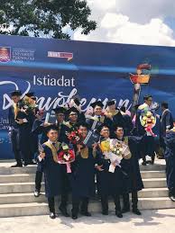 Bagi melancarkan proses konvokesyen anda pada. Riang Ria Konvokesyen Uitm Ke 89 Tahniah Kepada Fakulti Kejuruteraan Elektrik Universiti Teknologi Mara Kampus Pasir Gudang Facebook