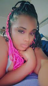 Introduction and photo sharing in a shoe enthusiast group