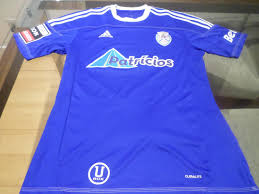 Did you actually mean fairness or ferrying? Feirense Home Football Shirt 2011 2012