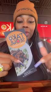 Symone Davis (@lyfeof_mo)