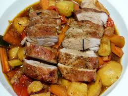 Blue cheese sauce for beef tenderloin recipe | holiday partyeveryday occasions by jenny steffens hobick. Pork Filet Mignon With Vegetables Un Petit Oiseau Dans La Cuisine