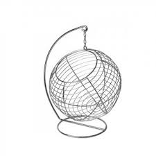 Panier en métal suspendu, corbeille à fruits ou boite à pain qui faciliteront votre quotidien et participeront à la décoration de votre cuisine. Corbeille A Fruits Boule Suspendue 24 90