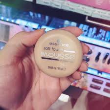 Make over powerstay weightless liquid foundation. Wanita Ini Share Tip Pilih Foundation Terbaik Di Drugstore Barulah Mekap Nampak Flawless Hijabista