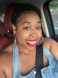 Amber Quattlebaum's Instagram, Twitter & Facebook