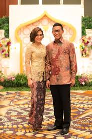 Contoh naskah pembawa acara lamaran pernikahan. 43 Kebaya Orang Tua Ideas Kebaya Model Kebaya Kebaya Lace