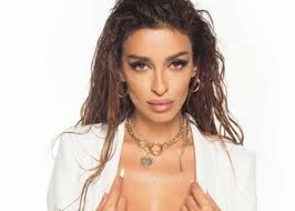 Maybe you would like to learn more about one of these? Elenh Foyreira H Die8nhs Kariera O E8nikismos Kai O Titlos Toy Gay Icon