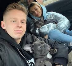 Пара сыграла свадьбу в киеве. Umopomrachitelnaya Nevesta Zinchenko Vlada Sedan I Ee Futbolka Stavshaya Prorocheskoj Foot Life