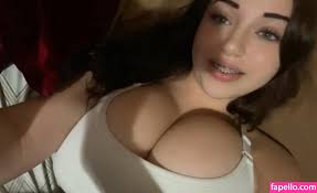 Errbodyluvslala.444 Nude Leaks 4 Photos - Fapello