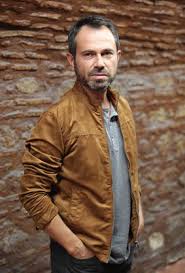 Eğitimini i̇stanbul üniversitesi devlet konservatuarı tiyatro bölümü'nde tamamlamıştır. Olgun Simsek Peliculas Biografias Y Listas En Mubi