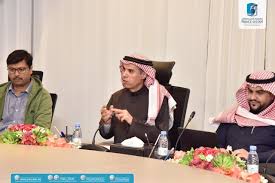 المميزات التي يحصل عليها الخريج. Ø¬Ø§Ù…Ø¹Ø© Ø§Ù„Ø£Ù…ÙŠØ± Ø³Ù„Ø·Ø§Ù† No Twitter ÙˆÙØ¯ Ù…Ù† ÙƒÙ„ÙŠØ© Ø§Ù„Ø£Ù…ÙŠØ± Ø³Ù„Ø·Ø§Ù† Ø§Ù„Ø¹Ø³ÙƒØ±ÙŠØ© Ù„Ù„Ø¹Ù„ÙˆÙ… Ø§Ù„ØµØ­ÙŠØ© Ø¨Ø§Ù„Ø¸Ù‡Ø±Ø§Ù† Ø¨Ø±Ø¦Ø§Ø³Ø© Ø³Ø¹Ø§Ø¯Ø© Ø§Ù„Ø¯ÙƒØªÙˆØ± Ø§Ù„Ø¹Ù‚ÙŠØ¯ Ø®Ù„ÙŠÙ„ Ø§Ù„Ø¨Ù„ÙˆÙŠ ÙŠØ²ÙˆØ± Ø§Ù„Ø¬Ø§Ù…Ø¹Ø© ÙˆÙŠÙ„ØªÙ‚ÙŠ Ø¥Ø¯Ø§Ø±Ø© Ø§Ù„Ù…ÙˆØ§Ø±Ø¯ Ø§Ù„Ø¨Ø´Ø±ÙŠØ© ÙˆÙ…Ø±ÙƒØ² ØªÙ‚Ù†ÙŠØ© Ø§Ù„Ù…Ø¹Ù„ÙˆÙ…Ø§Øª Ù„Ù„Ø§Ø·Ù„Ø§Ø¹ Ø¹Ù„Ù‰ ØªØ¬Ø±Ø¨Ø© Ø§Ù„Ø¬Ø§Ù…Ø¹Ø© ÙÙŠ Ø£ØªÙ…ØªØ© Ø£Ù†Ø¸Ù…Ø© Ø§Ù„Ù…ÙˆØ§Ø±Ø¯ Ø§Ù„Ø¨Ø´Ø±ÙŠØ© ÙˆØªØ¨Ø§Ø¯Ù„