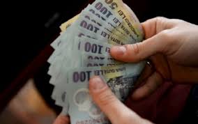 Curtea constituțională a admis miercuri sesizarea psd împotriva interzicerii cumulului pensiei cu salariul la stat, măsură luată de guvernul orban la finalul anului trecut, au declarat pentru g4media.ro surse din cadrul ccr. Despre Interzicerea Cumulului Pensiei Cu Salariul La Stat