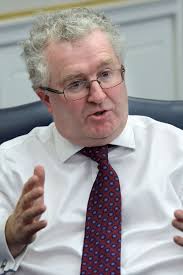 Woulfe must resign, or authority is sunk