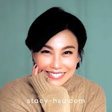 Elsa Hung's Instagram, Twitter & Facebook