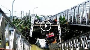 Rumah sakit muhammadiyah di babat ada dua. Robohnya Jembatan Widang Tak Kuat Menahan Beban 3 Truk Tribun Jateng