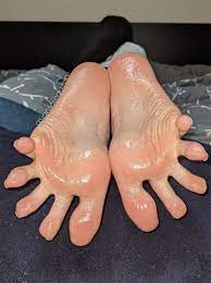 Asian Sole Queen - Foot Adoration, Foot Fetish Directory and Foot Fetish  Content Creator Index