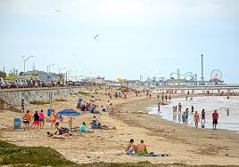 Situated midway between houston and galveston, webster is small in size but vibrant in spirit. A Guide To The Best Beaches In Galveston Houstononthecheap