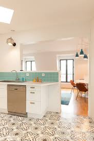 Appartement Gambetta La Ou Le Bleu Rechauffe L Atmosphere Decoration Interieure Cuisine Appartement Agencement Cuisine