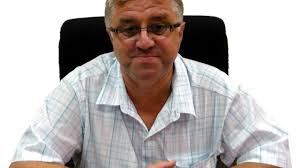 Modelul Piedone. Neavând voie să candideze, primarii PSD din Recaş şi  Şandra vor să lase primăriile moştenire fiilor lor