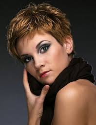 Jun 18, 2019 · the best short hairstyles for women over 50 in 2019, are short, stylish, and low maintenance haircuts that help you look younger.a proper hairstyle, accounts your face shape, skin tone, complexion, and your personality. 41 Quick And Cute Messy Hairstyles 2021 Trends
