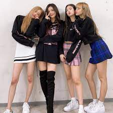 Rose jisoo and jennie captured. Jisoo Lisa Rose Y Jennie De Blackpink Muestran Su Belleza En El Kyocera Dome Jisoo Lisa Rose Jennie Blackpink Ko Blackpink Fashion Black Pink Blackpink