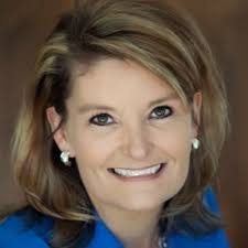 Amber Hruska's Instagram, Twitter & Facebook