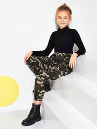 H&m vous propose une large gamme de vêtements pour fille de 8 à 14 ans et plus. Girls Flap Pocket Belted Camo Trousers Vetements Pour Adolescents Vetements Filles Vetement Fillette