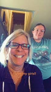 Cami Hoffman's Instagram, Twitter & Facebook