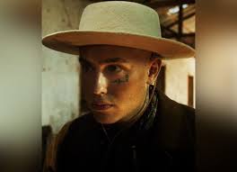 F. F, Franco Fernández, el artista de boom bap, reggaetón y trap que  conquista Latinoamérica