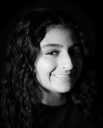 Sarah Macey's Instagram, Twitter & Facebook