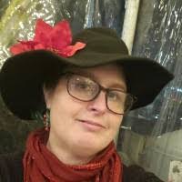 Jennifer Barstow's Instagram, Twitter & Facebook