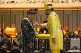 Namun, ada pandangan lain yang menyebutkan seharusnya hakim dalam menilai unsur kerugian negara itu tidak berpedoman pada uu perbendaharaan negara. Mb Dahului Senarai Terima Darjah Kebesaran Pingat Terengganu