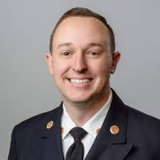 Robert Outhouse's Instagram, Twitter & Facebook