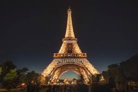 Alle informationen über den eiffelturm in paris, eintritt, öffnungszeiten, anfahrt, geschichte, tickets online kaufen. Paris Schliesst Eiffelturm Fur Besucher