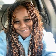 What are some free or low-cost creeks, swimming places, or hangout spots in  Mobile, Alabama?