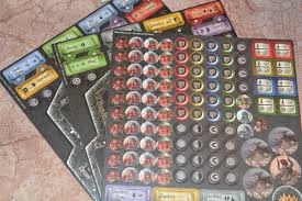El premio spiel des jahres (juego del año en alemán) es un galardón entregado a juegos de mesa y juegos de cartas, creado en 1978 con el propósito establecido de premiar la excelencia en el diseño de juegos, y promover aquellos de mayor calidad en el mercado alemán. Black Rose Wars Spanish Review By Darkstone Es Boardgamegeek