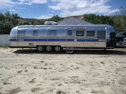 This fifth wheel is one of the best with beautiful interiors created with outstanding designs making it more luxurious. Towing A 34 Triple Axle Airstream Airstream Forums Airstream Vintage Camper Ford Van