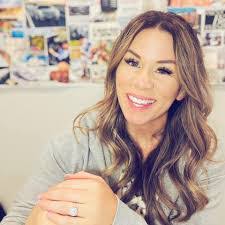 Stephanie Quade's Instagram, Twitter & Facebook