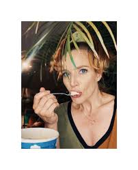 Anna dereszowska (born 7 january 1981) is a polish actress and singer. Anna Dereszowska Official Facebook